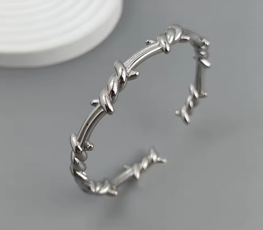 18K Gold Plated Wire Wrapped Thorn Bracelet