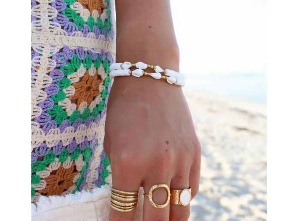 Mother of Pearl Shell Bracelet